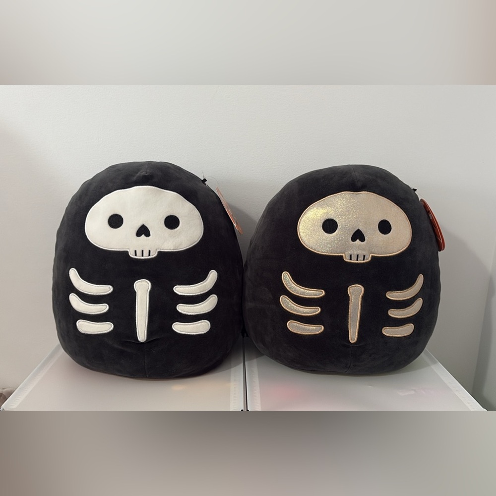 NWT Canadian exclusive htf 12” Judith & Stix Skull Bundle